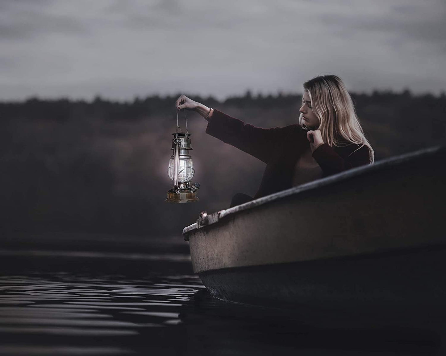 YAKii LED Vintage Lantern Metal Hanging Hurricane 12 LED Dimmer Switch Cold White Battery Operated Lantern Power Outage Indoor Camping Lighting Outdoor Brooklyn Decoration(Copper Pack of 8)