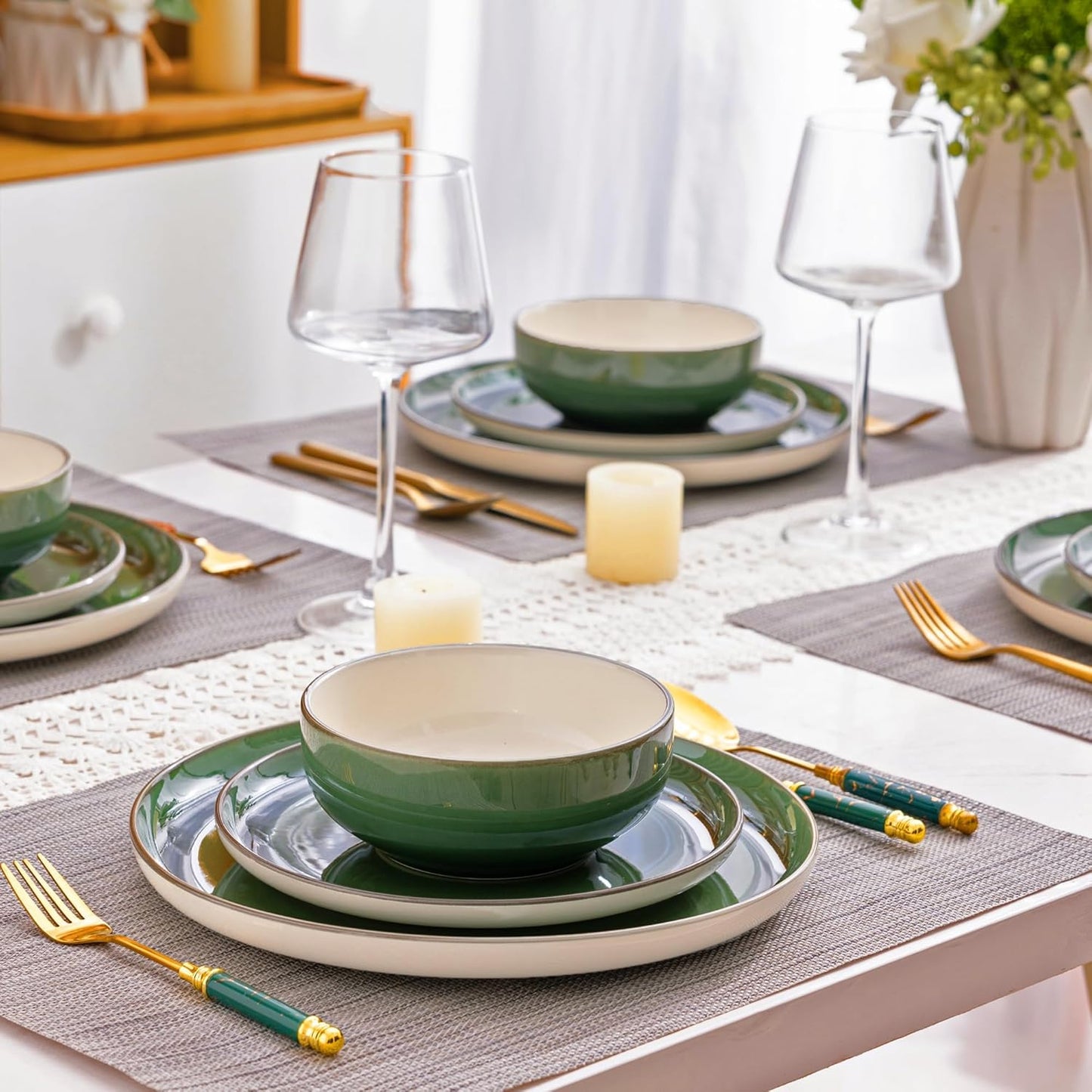 GBHOME Ceramic Dinnerware Sets, 18 Pieces Stoneware Dinnerware Set, Plates and Bowls Sets, Dishwasher & Microwave Safe,Dishes Set | Service for 6